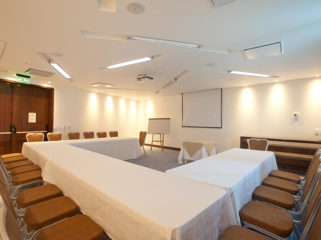Holiday Inn Cartagena Morros By Ihg Exterior foto A meeting room at the hotel