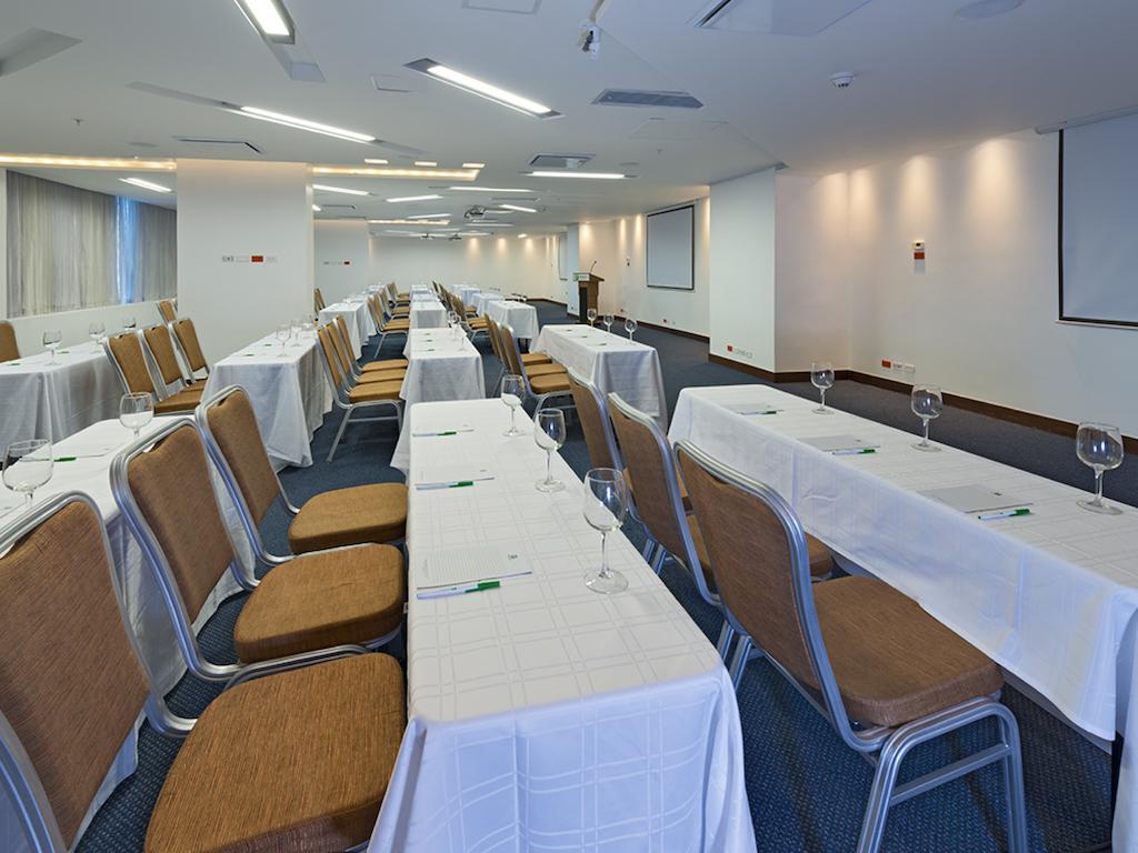 Holiday Inn Cartagena Morros By Ihg Exterior foto Meeting room