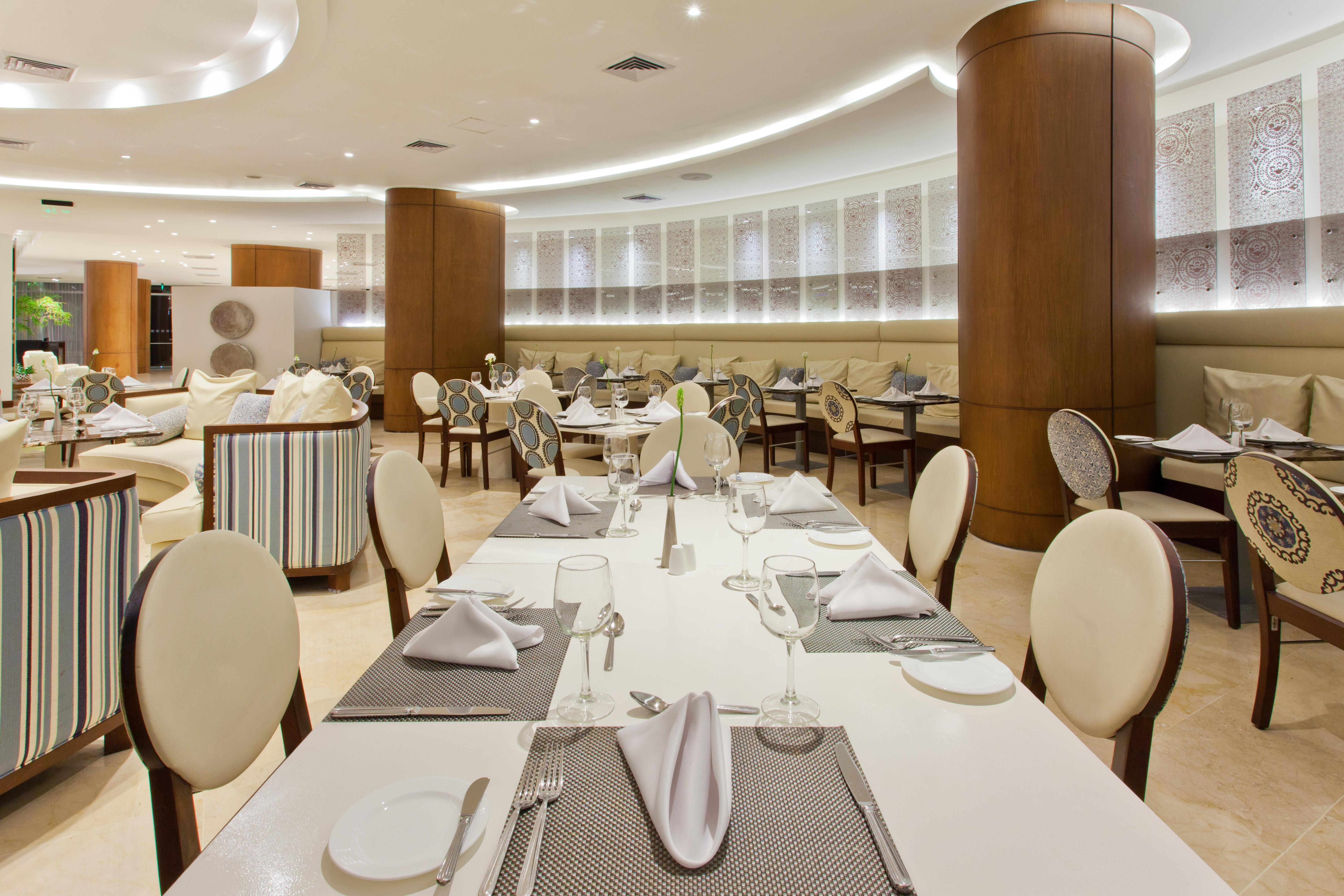 Holiday Inn Cartagena Morros By Ihg Exterior foto The restaurant