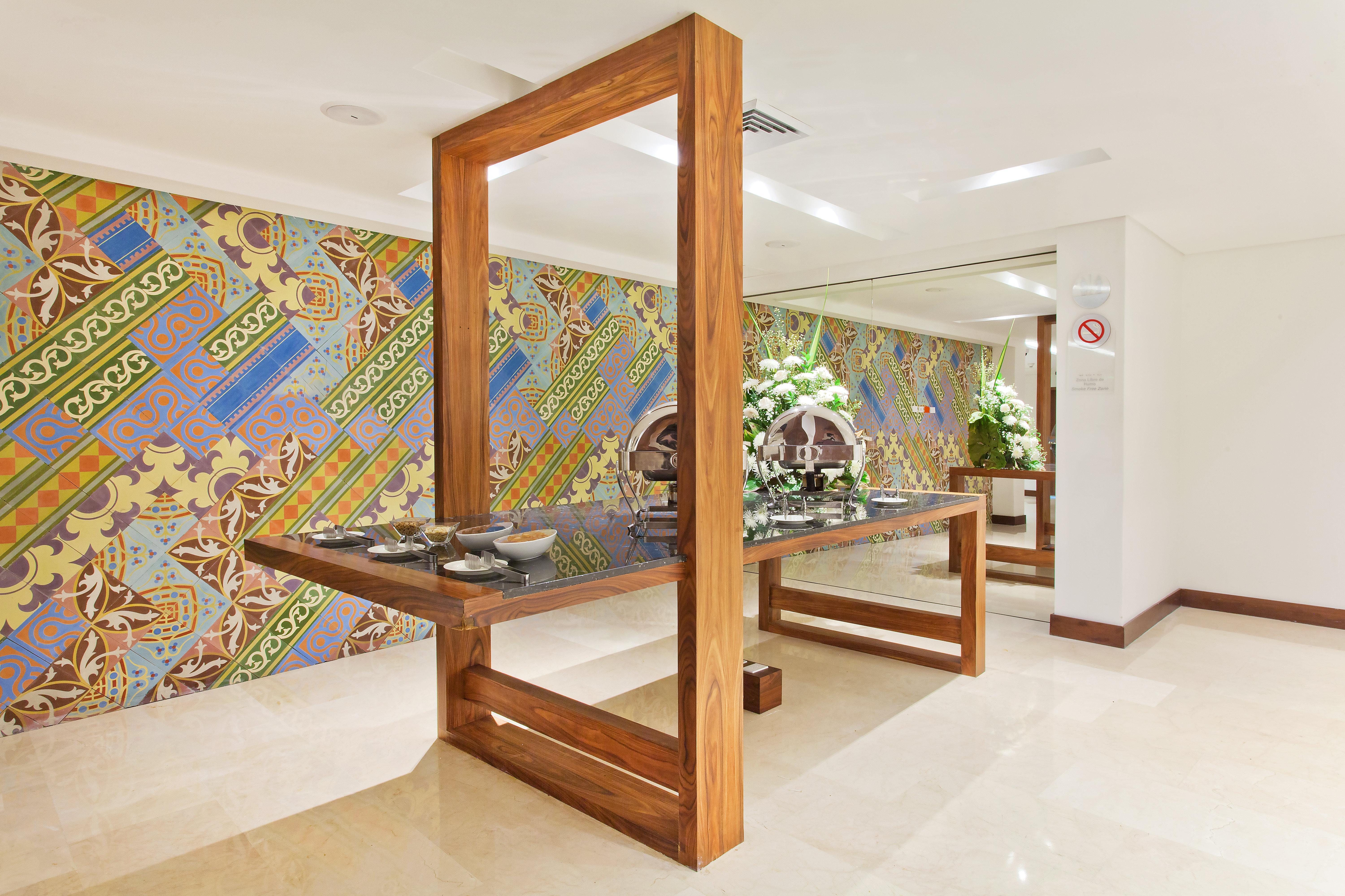 Holiday Inn Cartagena Morros By Ihg Exterior foto The interior of the hotel